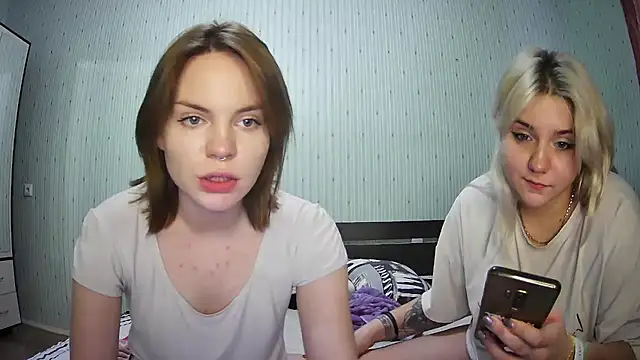 ChrisGirls online show from 02-02-25, 02:02