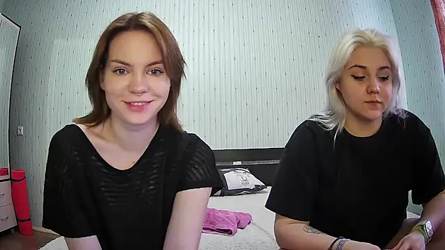 ChrisGirls online show from 02-18-25, 10:27