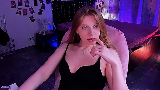 KarambaMoon online show from 06-14-26, 02:24