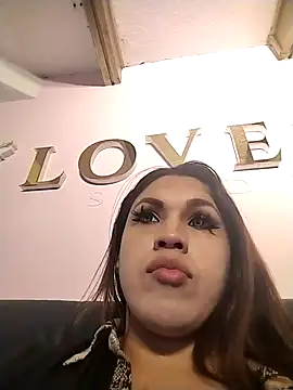 Snapshot of kimCosseyy chatting on 02-12-26, 02:06 kimCosseyy online show from 02-12-26, 02:06