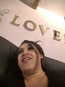 Snapshot of kimCosseyy chatting on 03-21-26, 02:05 kimCosseyy online show from 03-21-26, 02:05