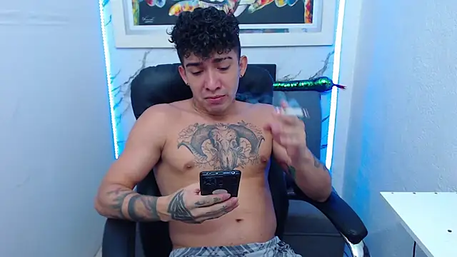 targuerian22 online show from 10-09-25, 02:42