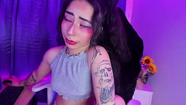 hanna  azumi online show from 12-29-24, 02:27