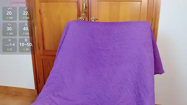 Snapshot of MilaTeenX chatting on 02-26-26, 07:40 MilaTeenX online show from 02-26-26, 07:40