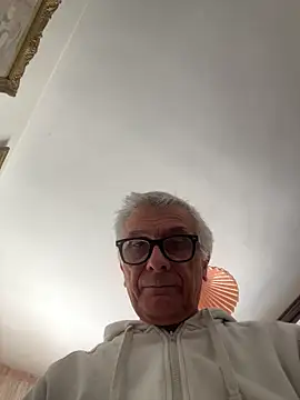 4n4l1zz4m1 online show from 03-19-25, 02:57