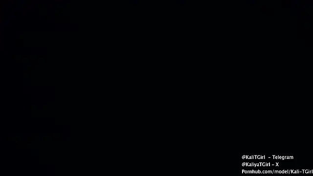 Snapshot of KaliTs chatting on 11-23-25, 12:43 KaliTs online show from 11-23-25, 12:43