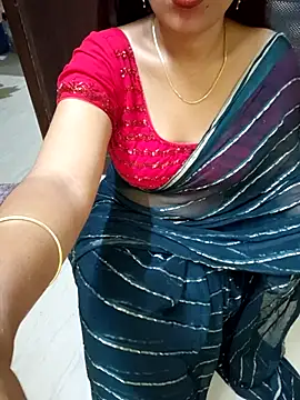 Snapshot of Roja-Telugu777 chatting on 02-01-25, 03:41 Roja-Telugu777 online show from 02-01-25, 03:41