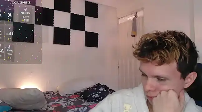 bryamado69 online show from 02-11-25, 06:33