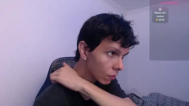 bryamado69 online show from 05-12-26, 06:05