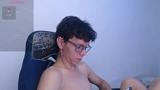 Snapshot of bryamado69 chatting on 07-27-26, 03:52 bryamado69 online show from 07-27-26, 03:52