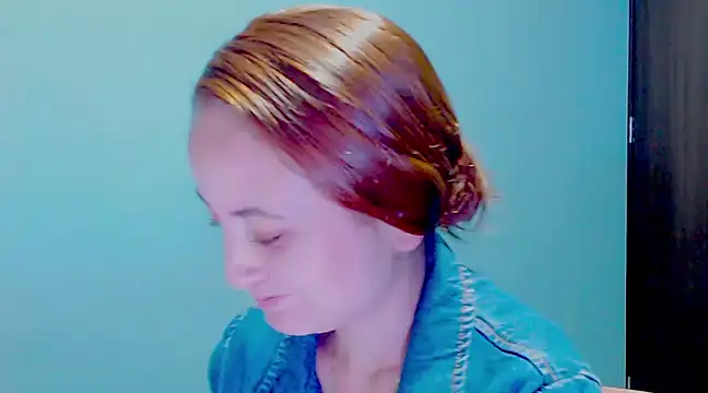 zoe jones3 online show from 12-17-24, 12:23