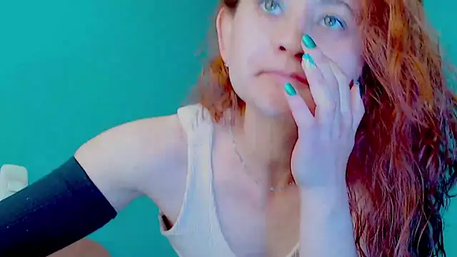 zoe jones3 online show from 12-26-24, 07:27