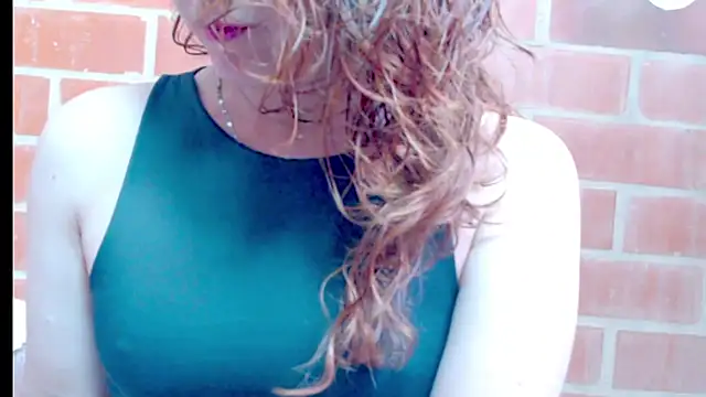zoe jones3 online show from 09-25-25, 12:42