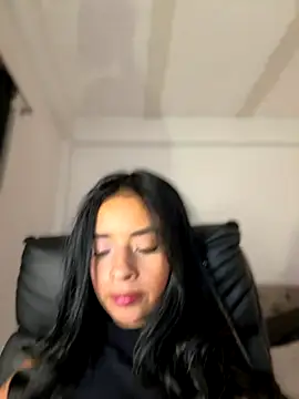 Laura fernandezII online show from 09-21-25, 03:19