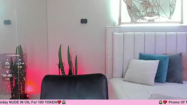LenaRuiz  online show from 01-07-25, 03:12