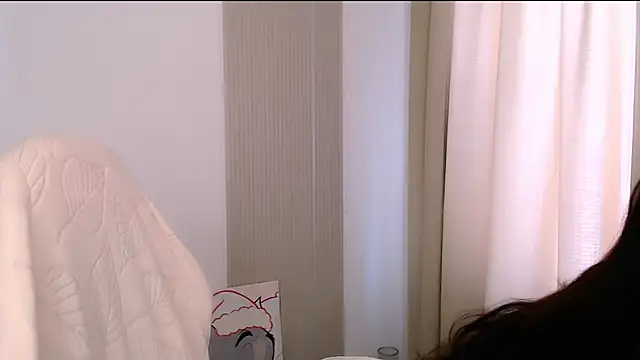 Snapshot of Ann__Cute chatting on 03-27-26, 05:13 Ann Cute online show from 03-27-26, 05:13