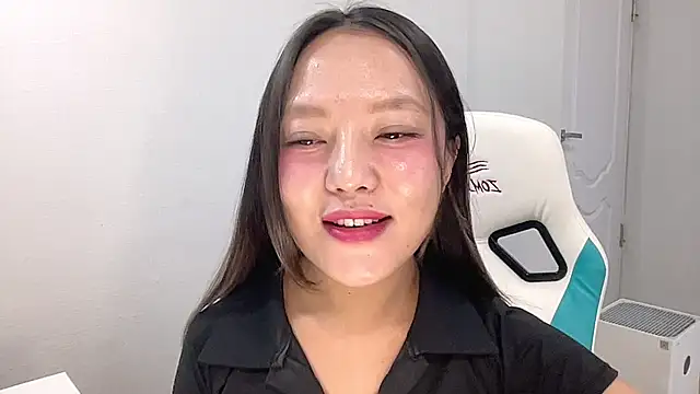 Risalynn online show from 12-15-24, 03:45