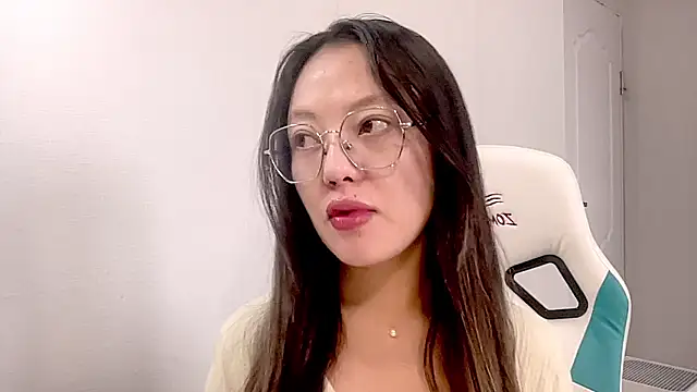 Risalynn online show from 01-16-25, 03:23