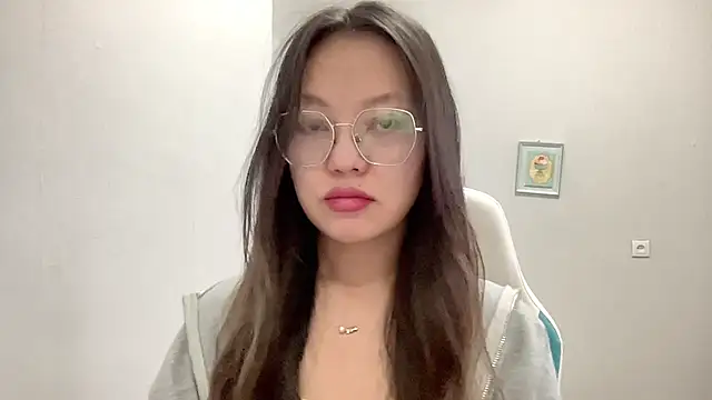 Risalynn online show from 01-29-25, 02:40