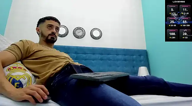 Snapshot of MAXIMUS_MASTE3 chatting on 12-21-24, 03:36 MAXIMUS MASTE3 online show from 12-21-24, 03:36
