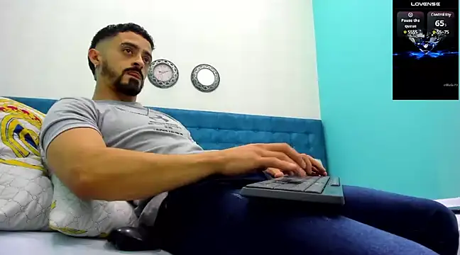 Snapshot of MAXIMUS_MASTE3 chatting on 12-22-24, 03:00 MAXIMUS MASTE3 online show from 12-22-24, 03:00