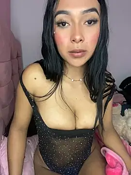 Snapshot of Miaa_coopeer chatting on 02-05-25, 09:46 Miaa coopeer online show from 02-05-25, 09:46