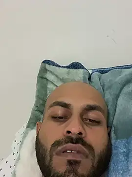 Snapshot of islandvybee55 chatting on 12-11-24, 03:24 islandvybee55 online show from 12-11-24, 03:24