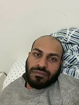 Snapshot of islandvybee55 chatting on 01-11-25, 12:40 islandvybee55 online show from 01-11-25, 12:40