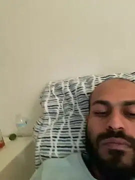 Snapshot of islandvybee55 chatting on 02-08-25, 10:29 islandvybee55 online show from 02-08-25, 10:29