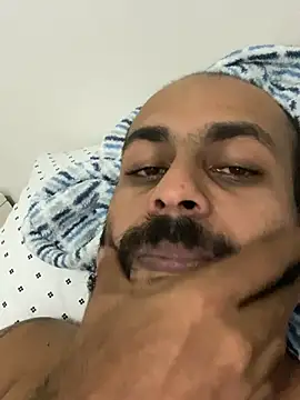 Snapshot of islandvybee55 chatting on 02-12-25, 05:26 islandvybee55 online show from 02-12-25, 05:26