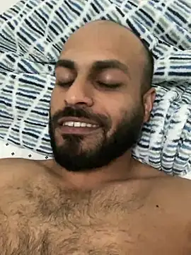 Snapshot of islandvybee55 chatting on 02-27-25, 02:10 islandvybee55 online show from 02-27-25, 02:10