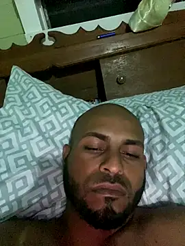 islandvybee55 online show from 12-17-25, 02:50