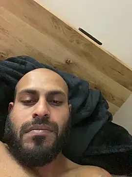 islandvybee55 online show from 03-19-26, 02:04