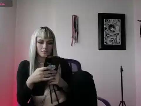 kim jeins11 online show from 03-07-25, 08:22