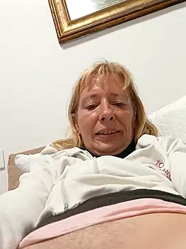 Ladykiss833 online show from 10-05-25, 09:24