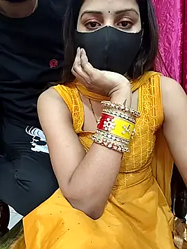 Snapshot of Hotty-anushka chatting on 01-04-25, 12:27 Hotty-anushka online show from 01-04-25, 12:27