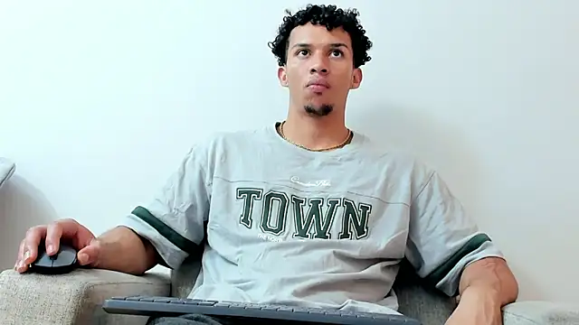 Dominick star online show from 01-16-25, 03:23