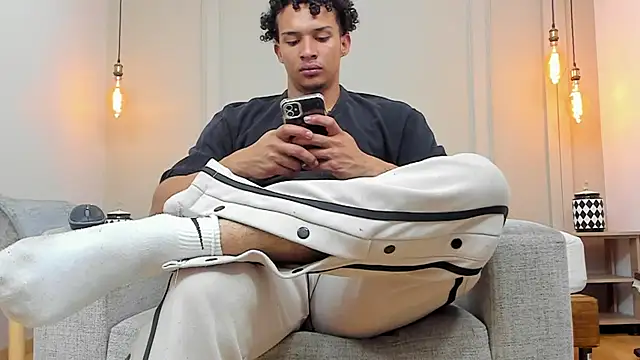 Dominick star online show from 02-07-25, 10:08