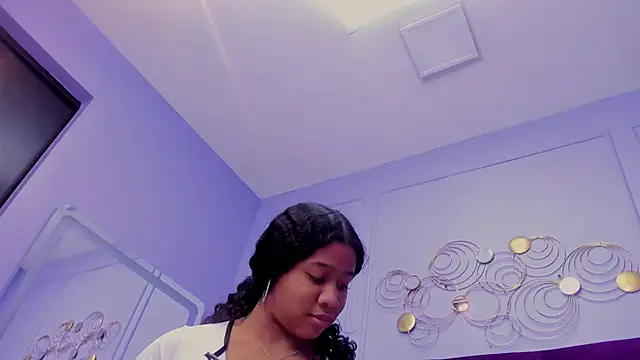 Snapshot of Sofi_Fox_ chatting on 01-24-25, 02:41 Sofi Fox online show from 01-24-25, 02:41