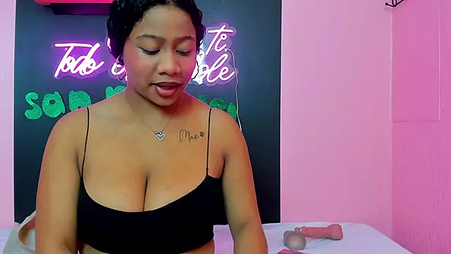 Snapshot of Sofi_Fox_ chatting on 03-16-25, 11:49 Sofi Fox online show from 03-16-25, 11:49