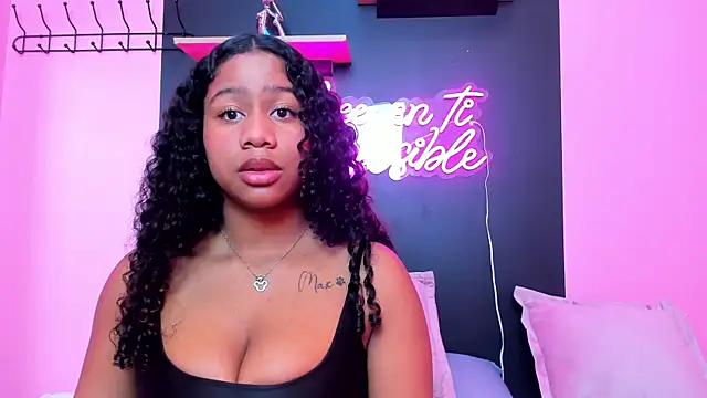 Snapshot of Sofi_Fox_ chatting on 03-21-25, 04:29 Sofi Fox online show from 03-21-25, 04:29