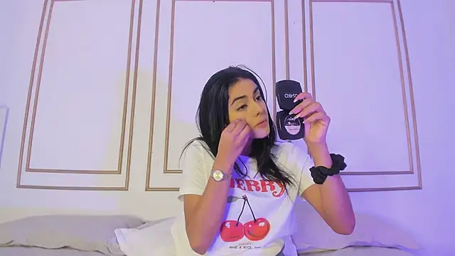 natalia aguirre1 online show from 02-20-25, 12:36