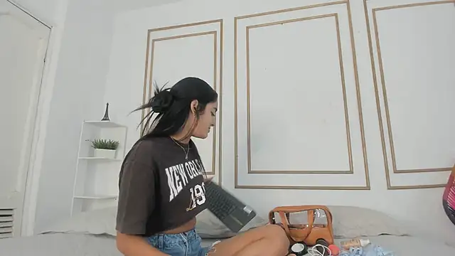 natalia aguirre1 online show from 02-23-25, 12:37