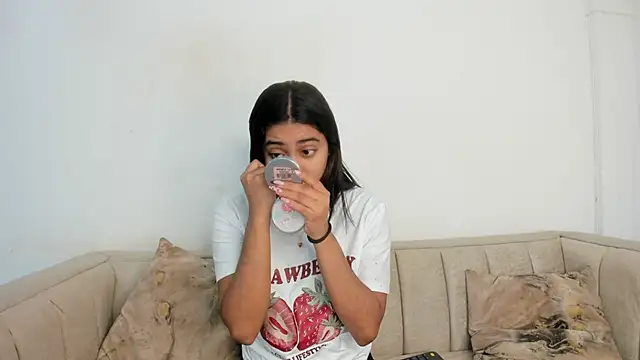 natalia aguirre1 online show from 10-30-25, 12:17