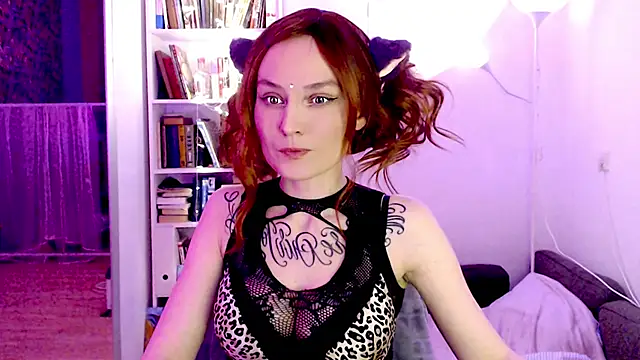 mischellemeow13 online show from 02-07-25, 01:04