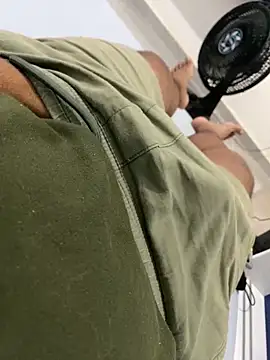 Snapshot of D4ivid chatting on 11-25-25, 01:38 D4ivid online show from 11-25-25, 01:38