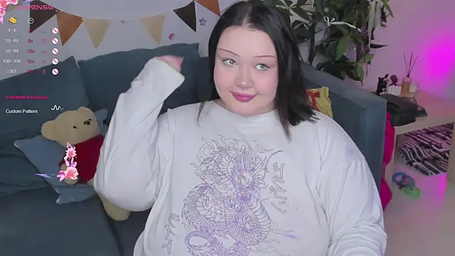 LilyBelll online show from 09-25-25, 05:05