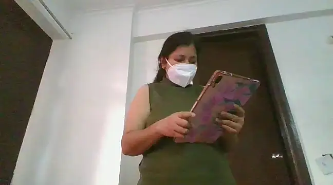 cutiecatty21 online show from 12-04-24, 08:45