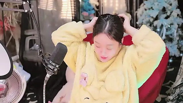 Missy Nana21 online show from 11-08-25, 04:18