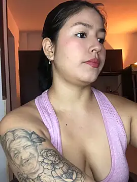 EmmaRossem online show from 12-04-25, 07:33